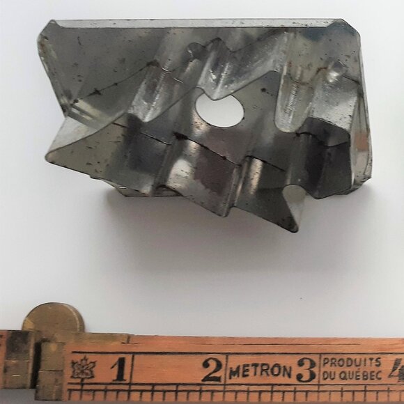 VTG Tin Metal Cookie Cutters Farmhouse Christmas Lot of 20 Tart Tins Soldered - Picture 4 of 15